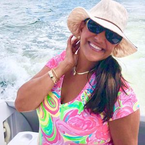 Meet your Posher, Angela